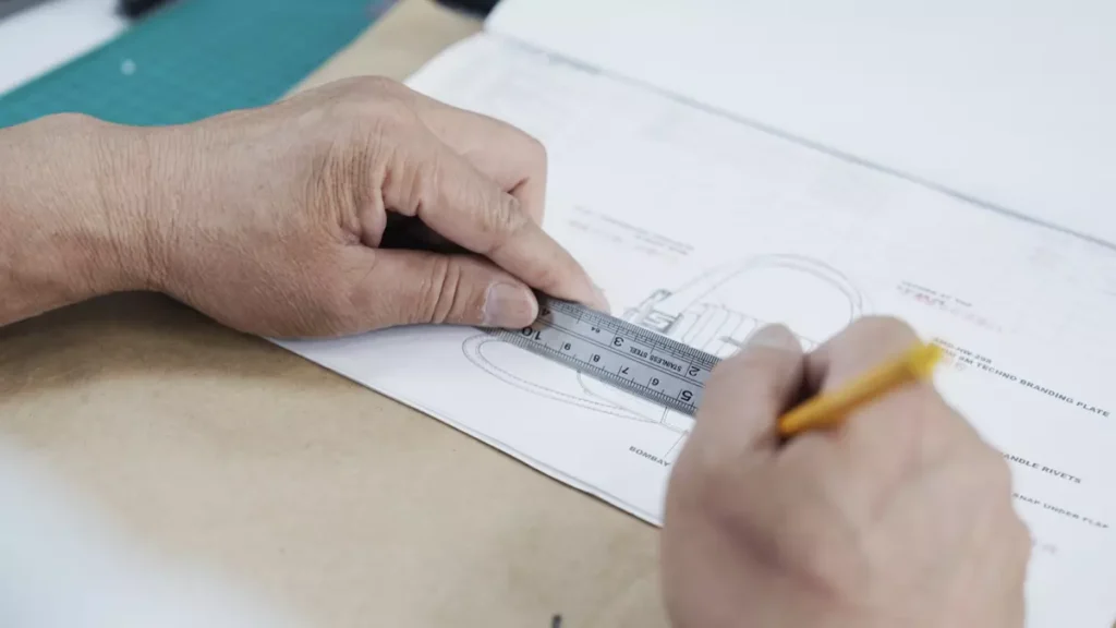 OEM custom bag development process from tech pack to prototype