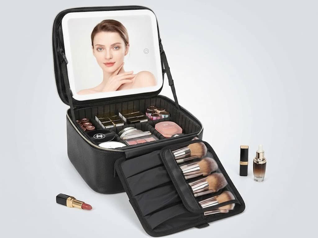 Top 10 Most Popular Makeup Bag Styles in 2026: The Complete OEM Buyer's Guide 2 Premium train case makeup bag with custom compartments for beauty brands