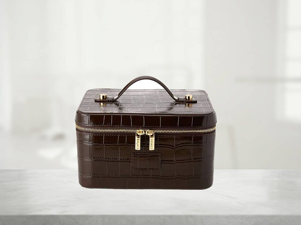 Top 10 Most Popular Makeup Bag Styles in 2026: The Complete OEM Buyer's Guide 9 Luxury vanity makeup case with custom compartments for cosmetic brands